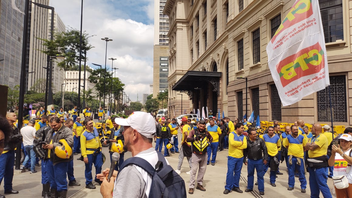 CTB, SINTECT-SP e SINDIMOTOSP unidos contra a retirada do adicional de periculosidade dos motociclistas