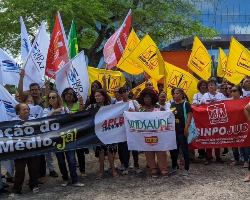 Servidores Públicos da Bahia pressionam Governo por reajustes justos e negociações transparentes