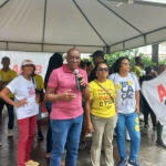 Pela educação, APLB dá aula de cidadania em praça pública