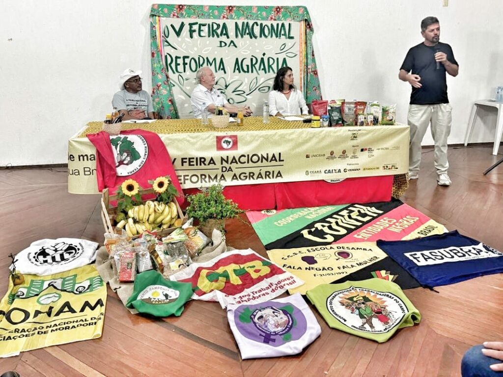 Café com parlamentares reúne mais de 60 deputados/as federais, estaduais e vereadores/as de diversos estados