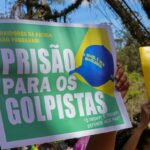 No 1º dia do julgamento de Bolsonaro, MTST faz ato em frente ao PL em SP: ‘Para lavar a nossa alma’