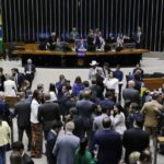 Congresso derruba 56 vetos do PL da Devastação e reduz licenciamento ambiental para o agronegócio